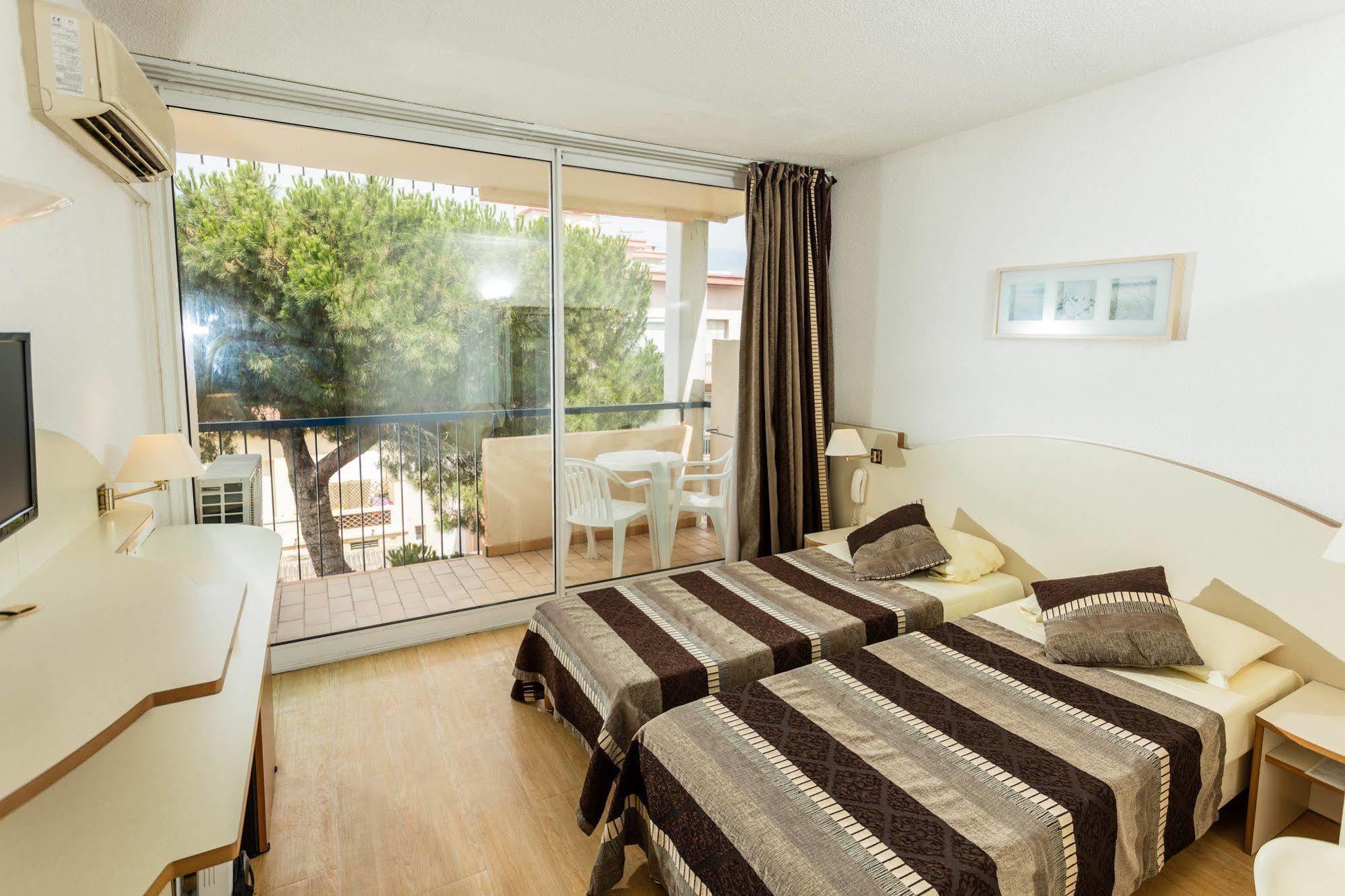 Hotel Centre Plage อาร์เจเลส-ซัวร์-แมร์ ภายนอก รูปภาพ