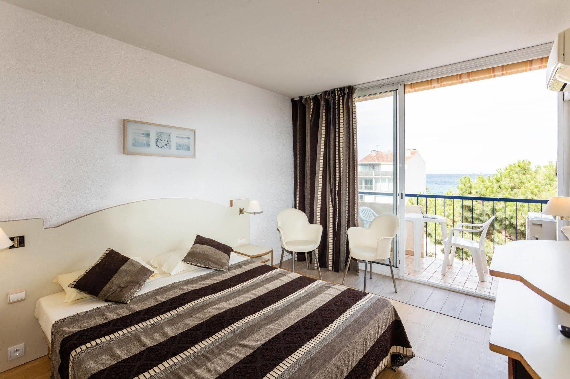 Hotel Centre Plage อาร์เจเลส-ซัวร์-แมร์ ภายนอก รูปภาพ