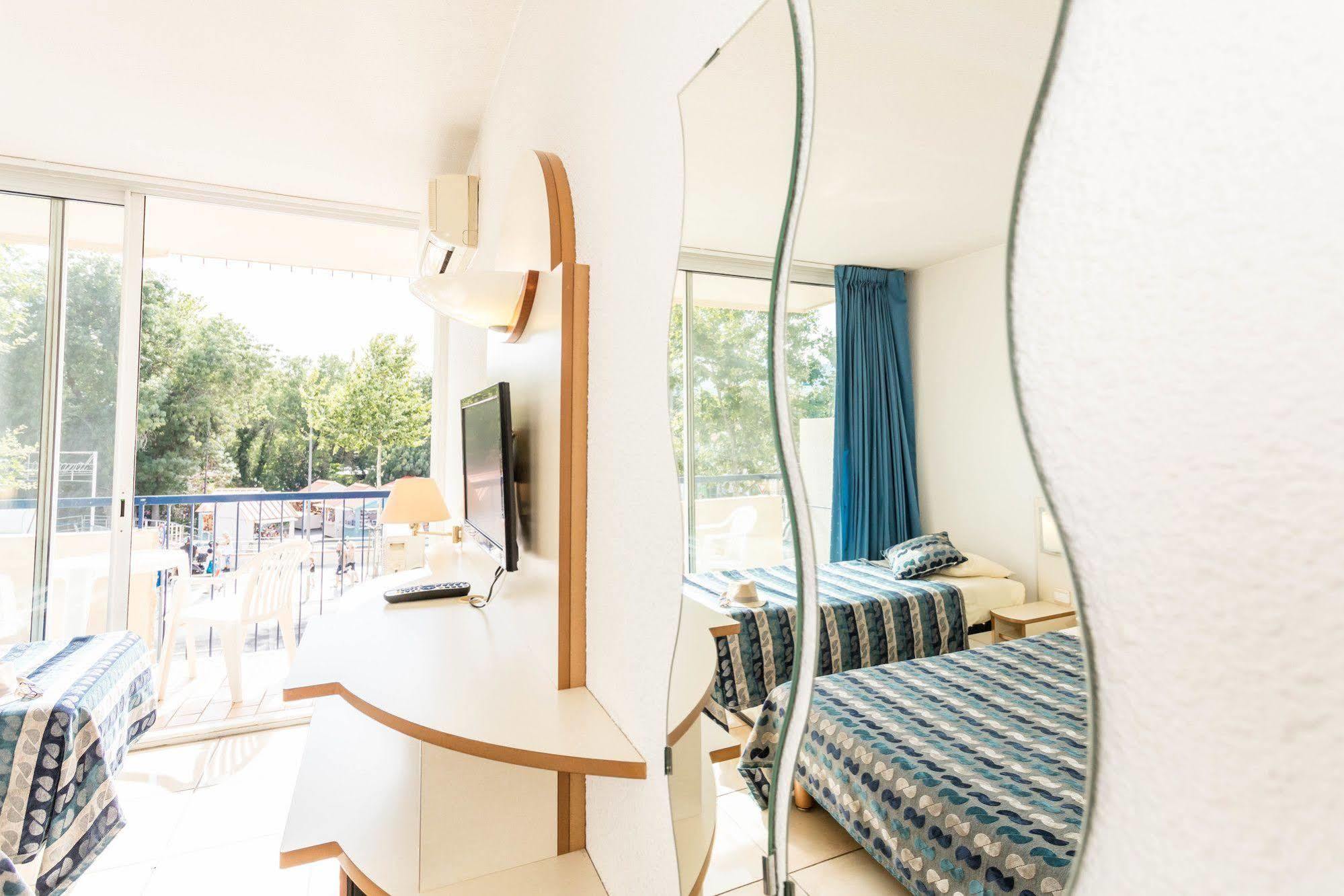 Hotel Centre Plage อาร์เจเลส-ซัวร์-แมร์ ภายนอก รูปภาพ